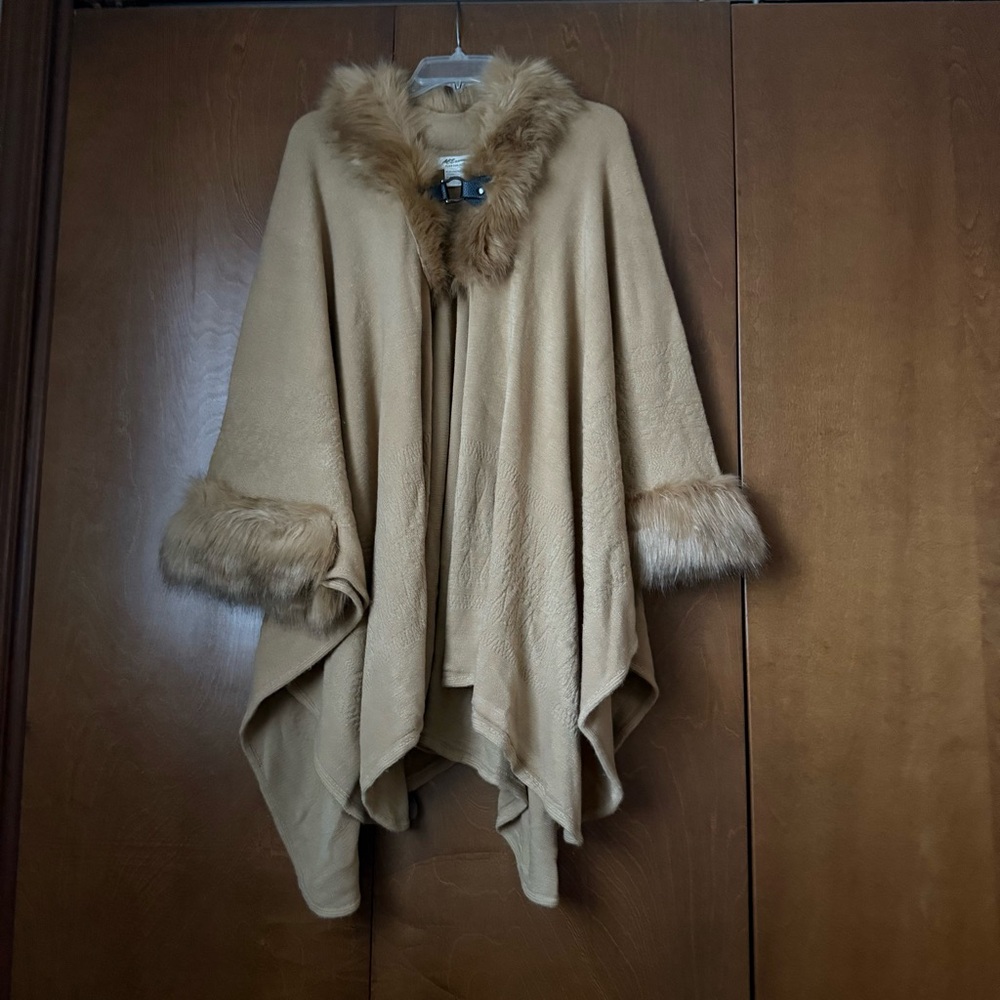 Ace Fashion Vintage Tan Faux Fur Trim Cape Plus Size EUC